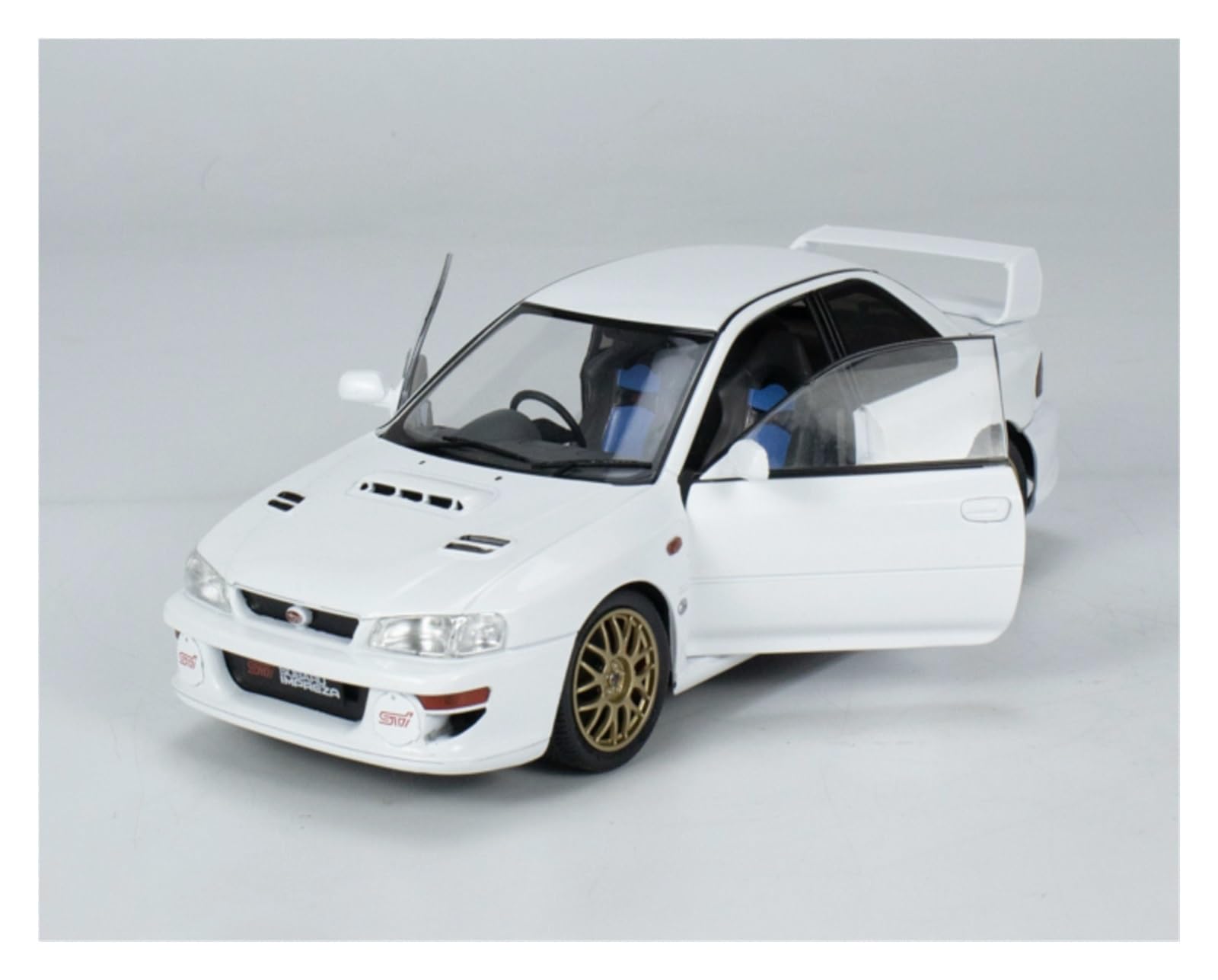 Amazon.co.jp: ダイカスト 1:18 に適合 スバル 1998 インプレッサ 22B
